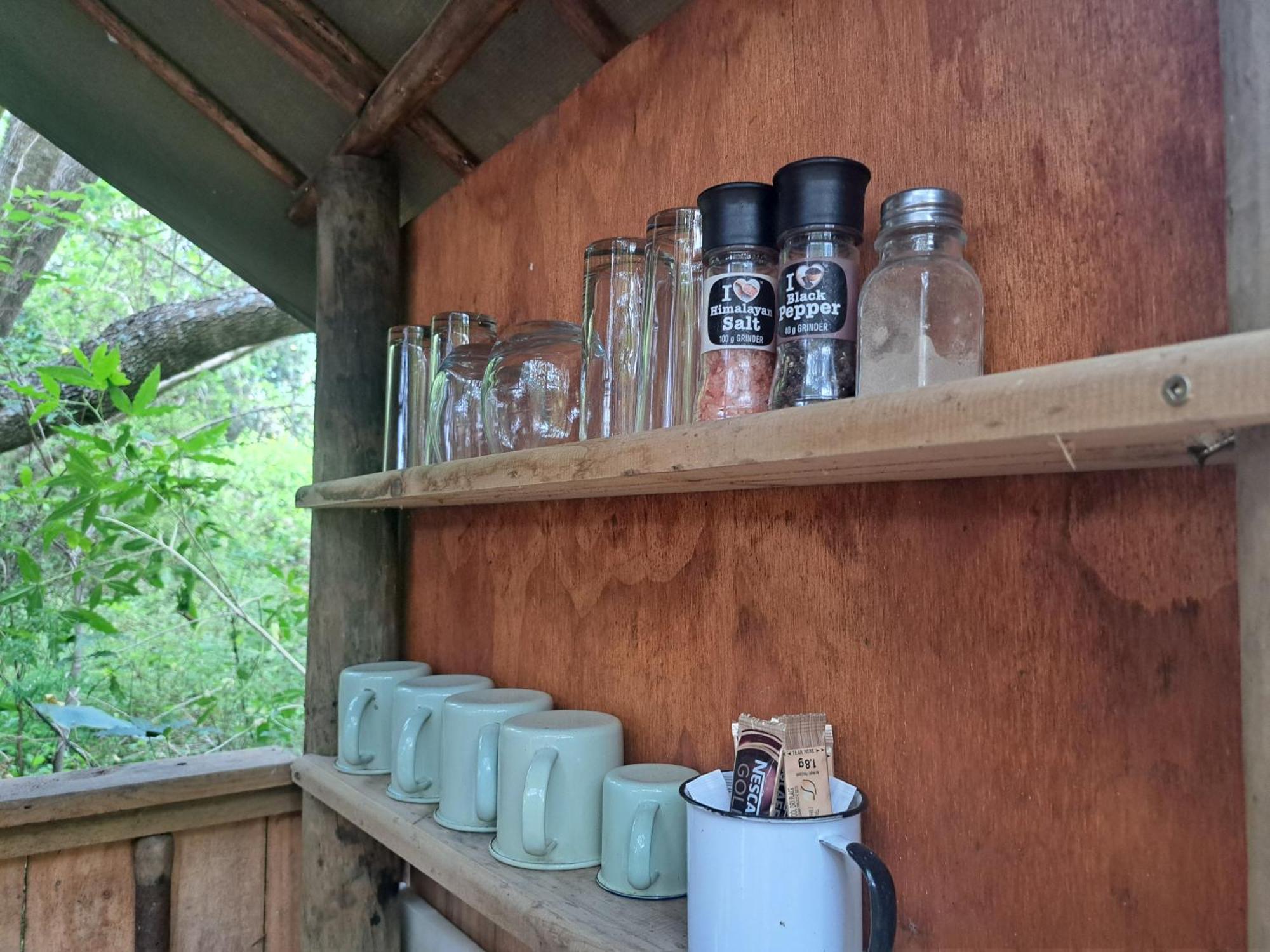 ホテル Woodcutter'S Bush Camp At The Old Trading Post ワイルダーネス エクステリア 写真